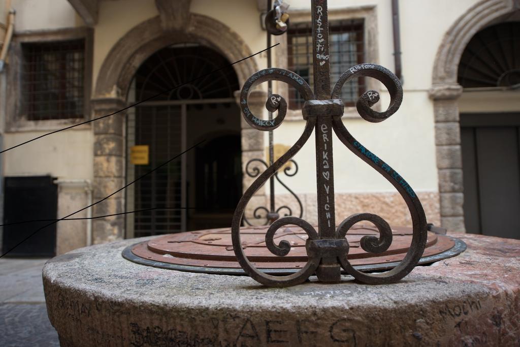 B&B Bijoux Βερόνα Εξωτερικό φωτογραφία